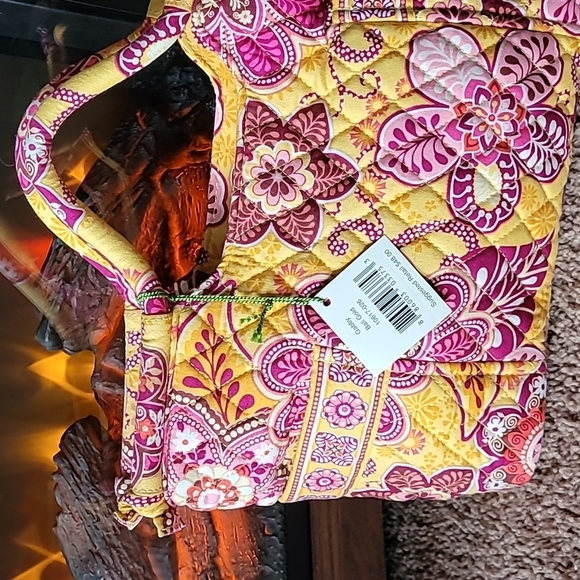 VERA bradley purse nwt Vera bradley purse retired Vera bradley purse retired - Picture 4 of 16